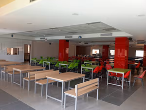 4 Person Coworking Desk