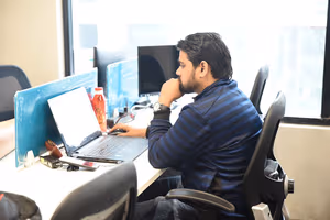 4 Person Coworking Desk