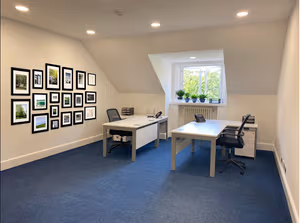 5 Person Private Office