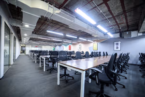 4 Person Coworking Desk