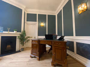 5 Person Private Office