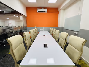 4 Person Coworking Desk