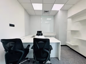 4 Person Coworking Desk