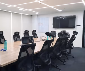 7 Person Coworking Desk
