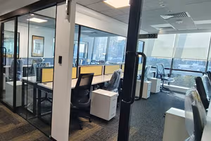 1 Person Coworking Desk