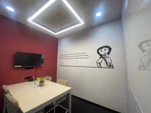 4 Person Coworking Desk