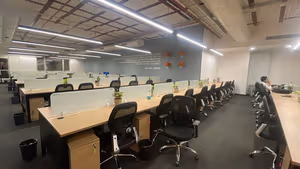 6 Person Coworking Desk