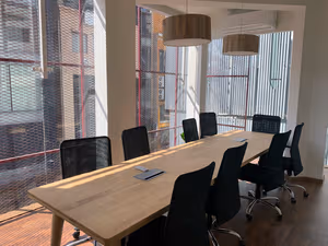 100 Person Private Office
