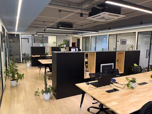 5 Person Coworking Desk