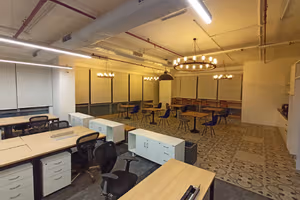 5 Person Coworking Desk