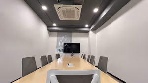 4 Person Private Office