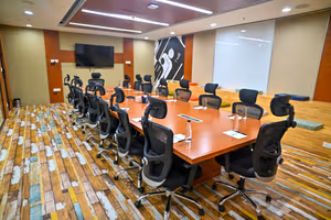 4 Person Coworking Desk