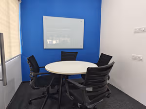 4 Person Coworking Desk