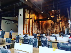 1 Person Private Office