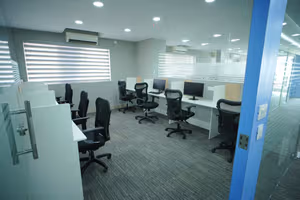 5 Person Coworking Desk