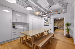 26 Person Private Office