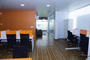 6 Person Coworking Desk