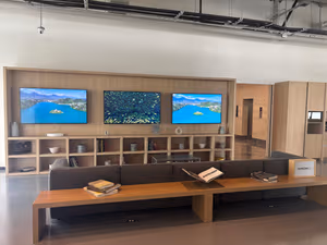 4 Person Private Office