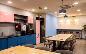 10 Person Private Office