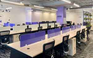 4 Person Private Office
