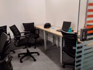 1 Person Coworking Desk