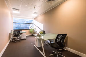 7 Person Private Office