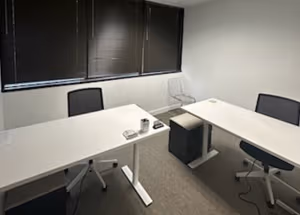 7 Person Private Office