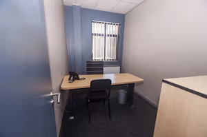 1 Person Private Office