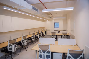 4 Person Coworking Desk