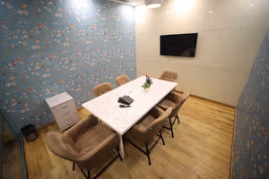10 Person Private Office