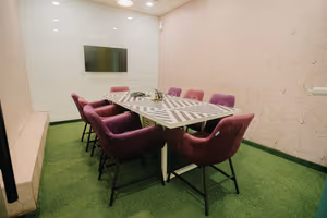 26 Person Private Office