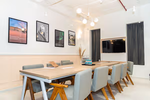 1 Person Coworking Desk