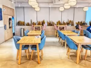 5 Person Coworking Desk