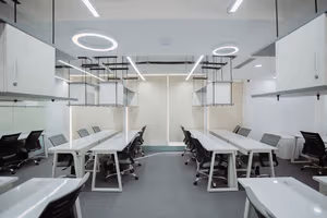 4 Person Coworking Desk