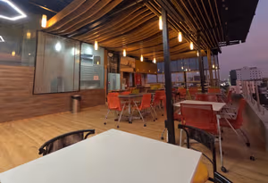 3 Person Coworking Desk