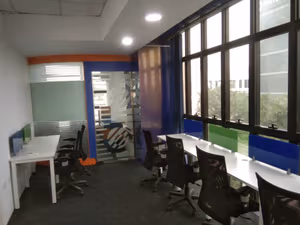 1 Person Coworking Desk