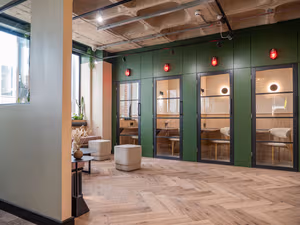 24 Person Enterprise Suite