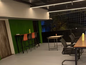 1 Person Private Office