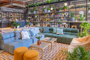 40 Person Coworking Desk