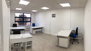 5 Person Private Office