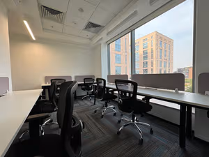 4 Person Private Office