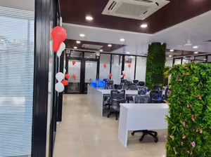 1 Person Coworking Desk