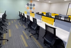 4 Person Coworking Desk