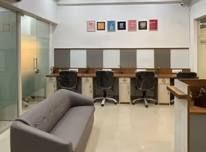 4 Person Coworking Desk