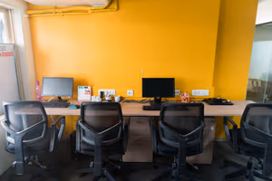 3 Person Coworking Desk