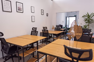 1 Person Coworking Desk