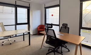 10 Person Private Office