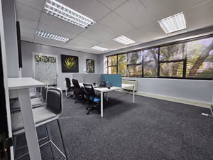 5 Person Private Office