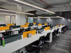 150 Person Private Office