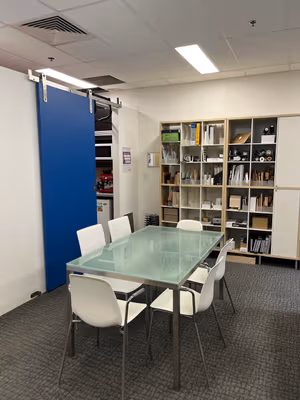 1 Person Shared Office